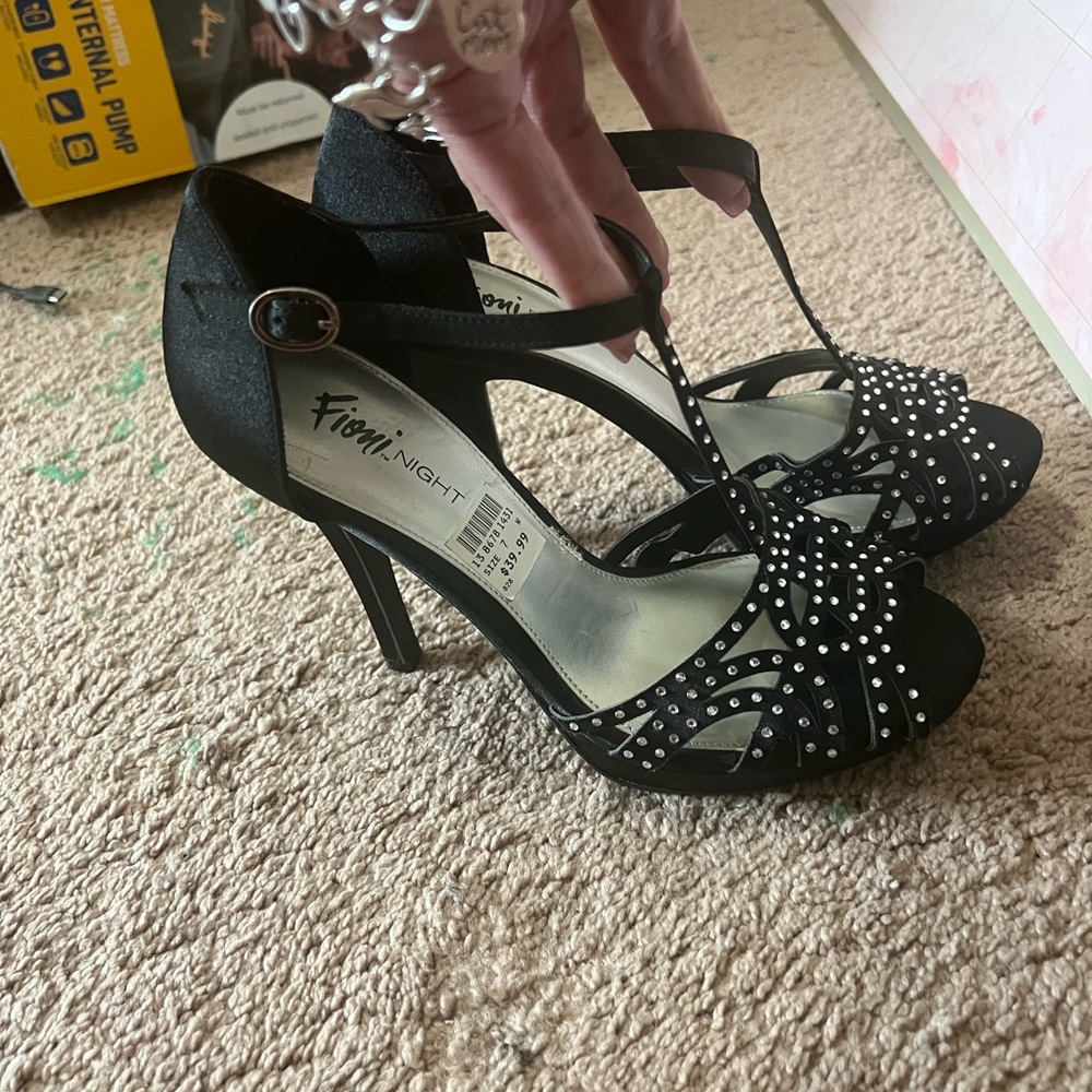 FIONI Clothing Black T-Strap Heels with Polka Dot Bows